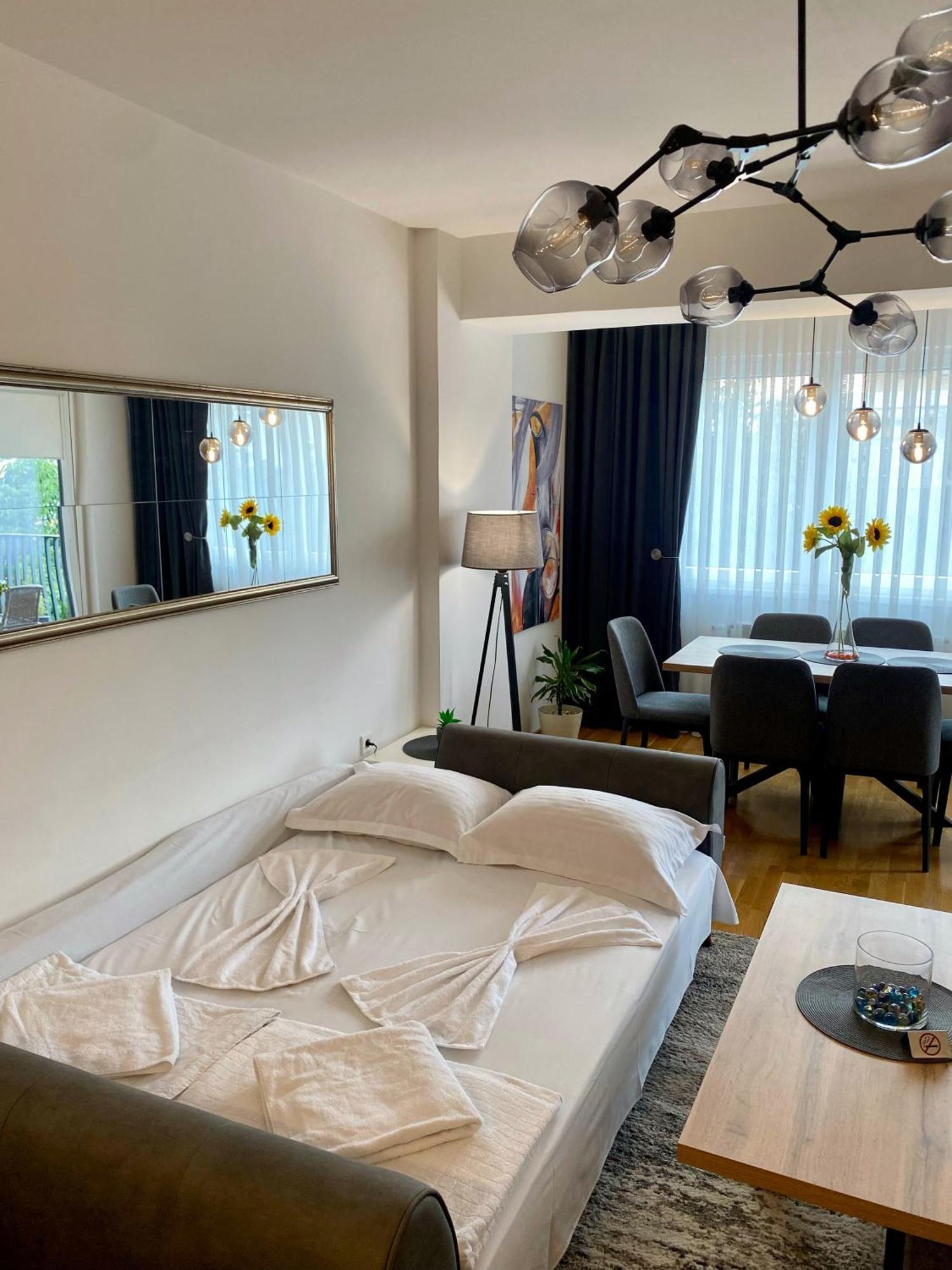 Aj Luxe Residence Skopje Ngoại thất bức ảnh